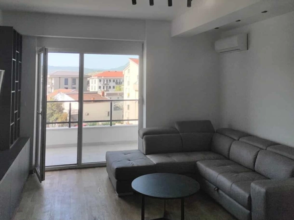 Izdavanje: Dvosoban stan 652 m² – Zabjelo, Podgorica — fotografija 4
