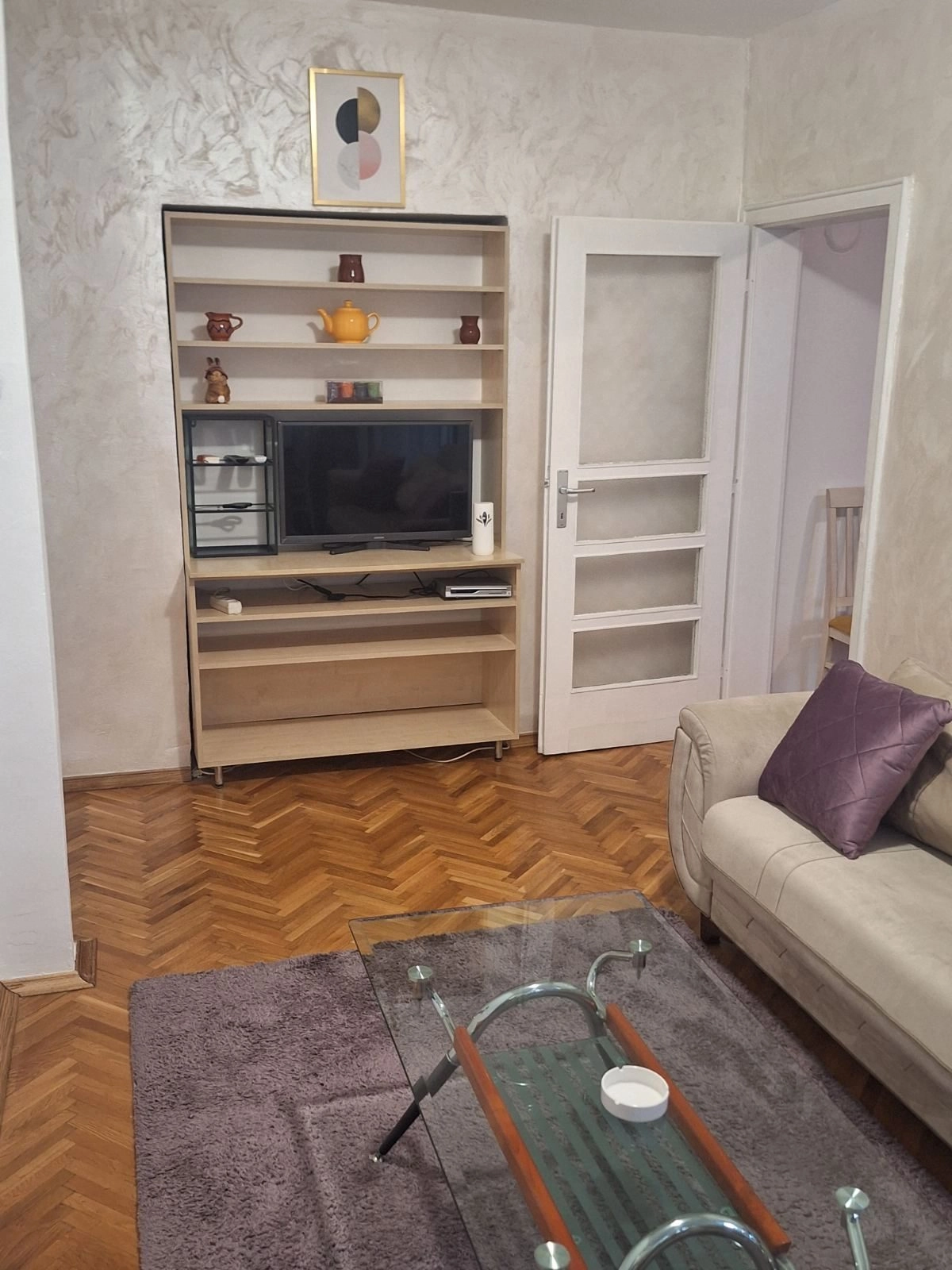 Jednosoban-stan-u-centru-Podgorice-1 Izdavanje: Jednosoban stan 38 m² – Centar, Podgorica — fotografija 2