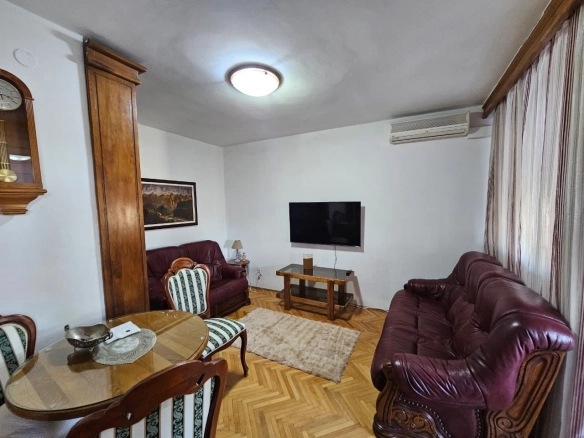 Izdavanje: Jednosoban stan 41 m² – Preko Morače, Podgorica