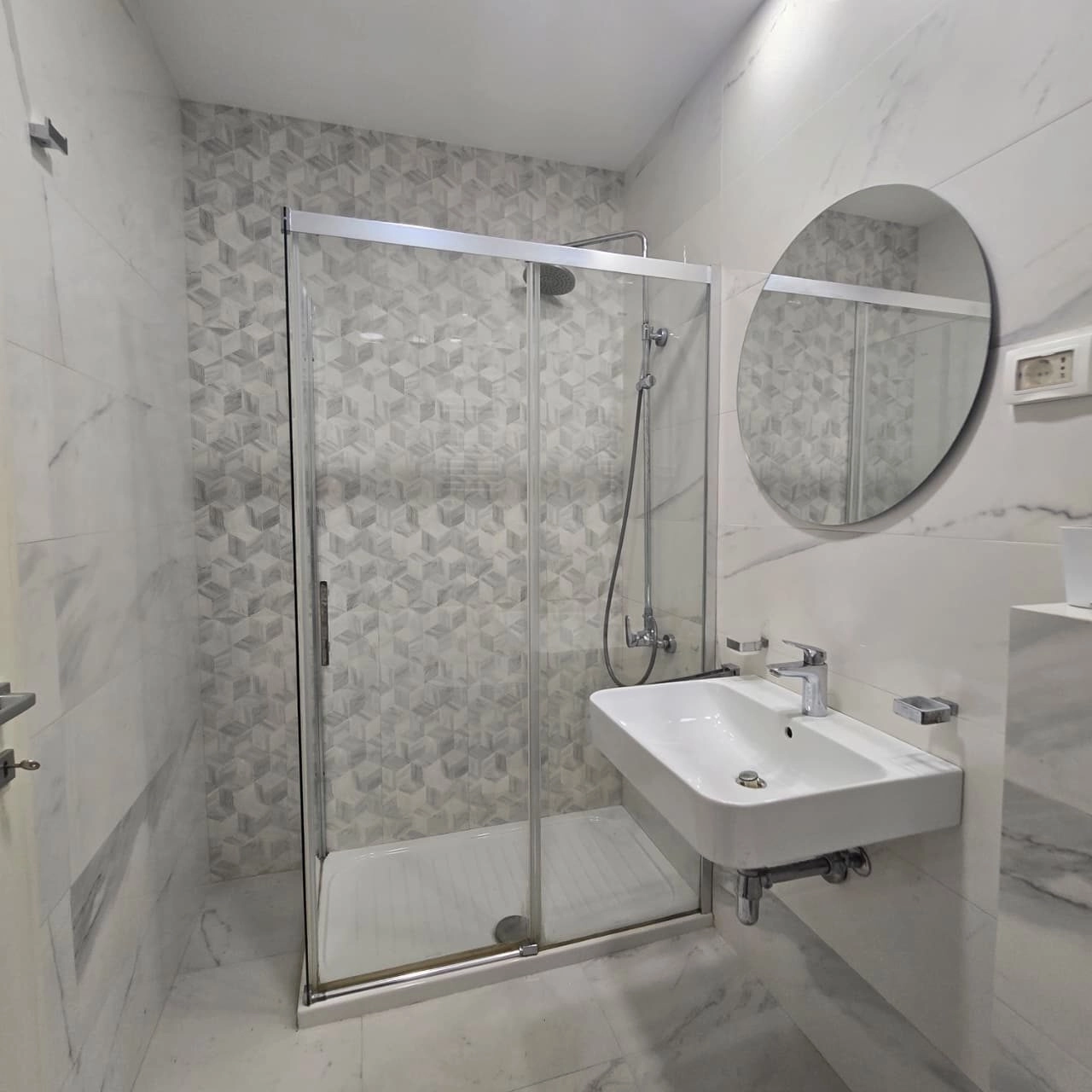 Izdavanje: Dvosoban stan 69 m² – Central Point, Podgorica — fotografija 13