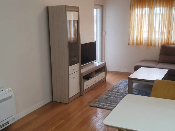 Izdavanje: Dvosoban stan 69 m² – Central Point, Podgorica — fotografija 10