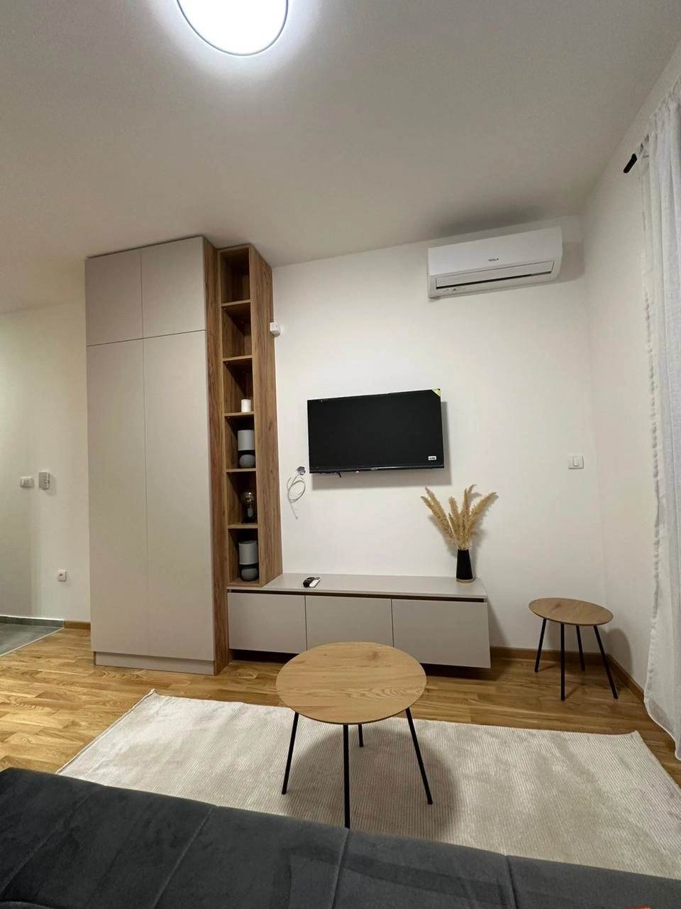 Namjestena-garsonjera-u-Zabjelu-Podgorica-1 Izdavanje: Garsonjera 242 m² – Zabjelo, Podgorica — fotografija 2
