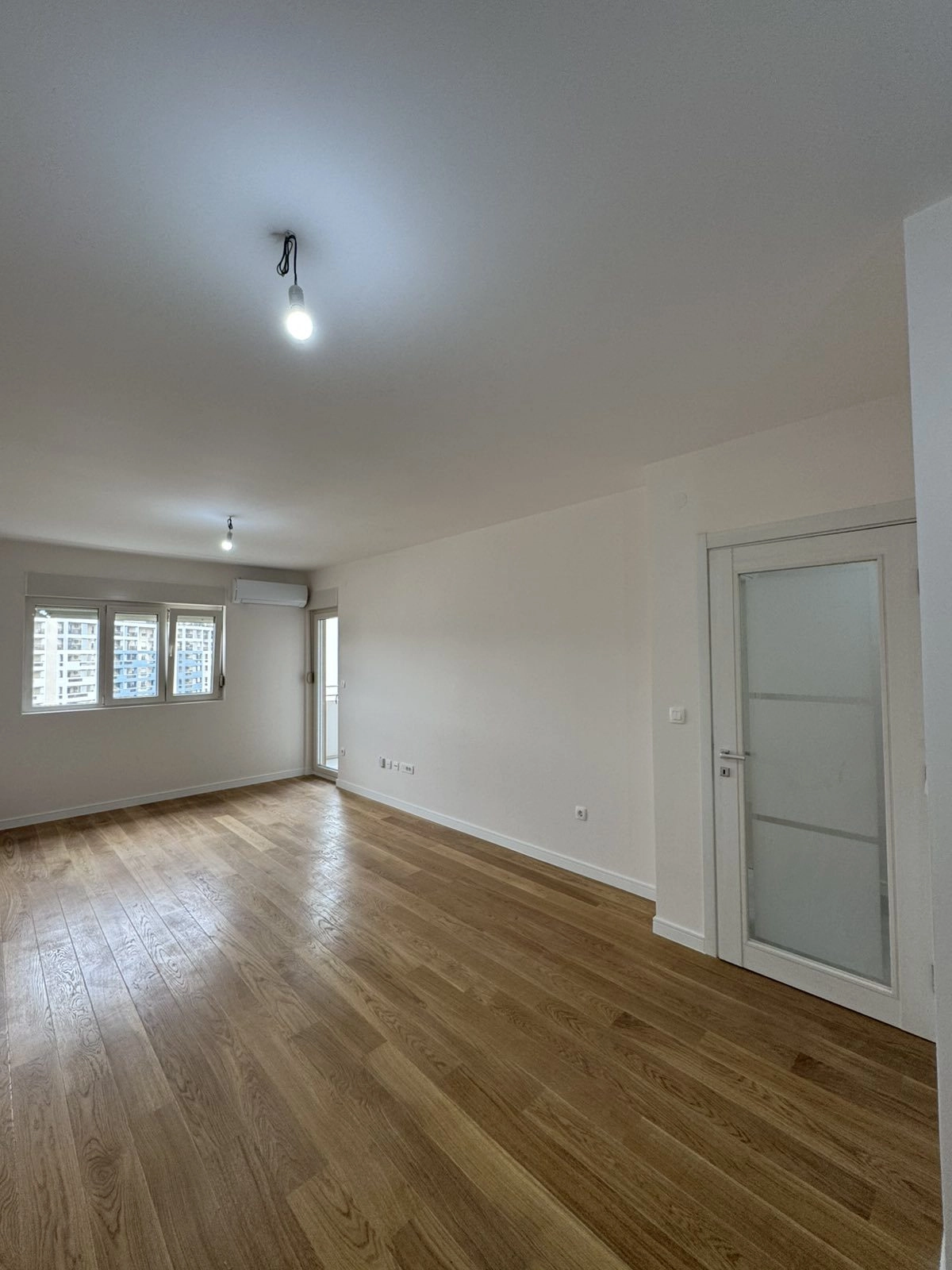 Jednosoban-stan-Central-Point-Podgorica-4 Izdavanje: Jednosoban stan 492 m² – Central Point, Podgorica — fotografija 5
