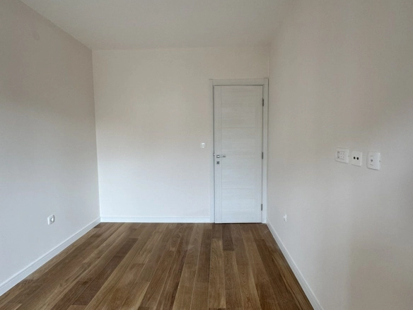 Izdavanje: Jednosoban stan 492 m² – Central Point, Podgorica — fotografija 13