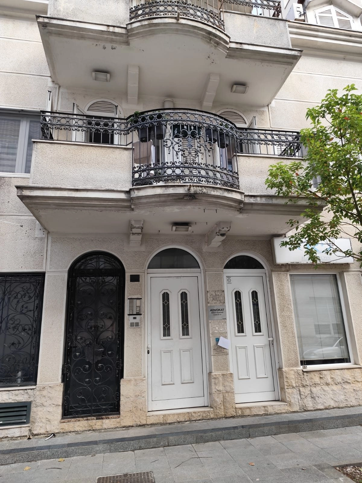 Izdavanje: Poslovni prostor 33 m² – Centar, Podgorica — fotografija 2