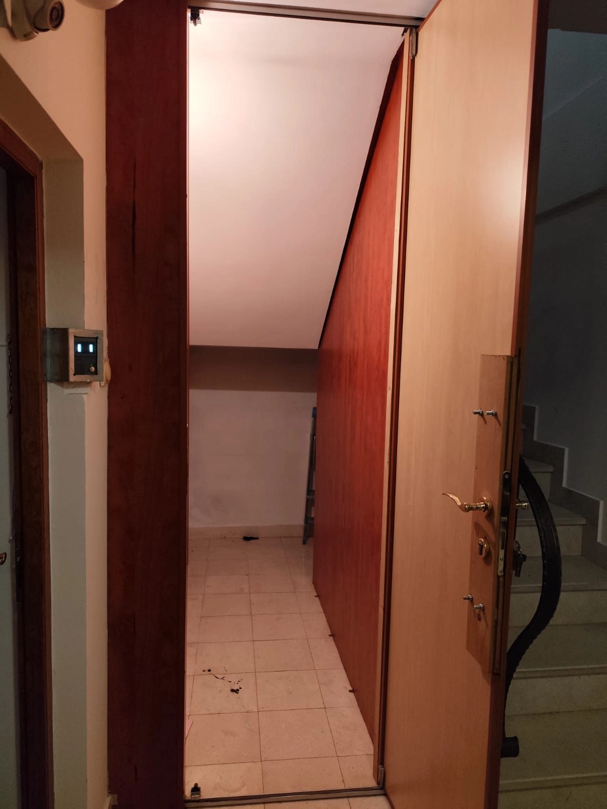 Izdavanje: Poslovni prostor 33 m² – Centar, Podgorica — fotografija 5