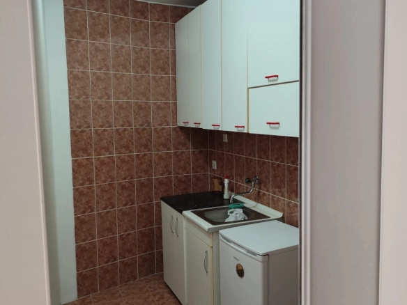 Izdavanje: Poslovni prostor 33 m² – Centar, Podgorica — fotografija 9