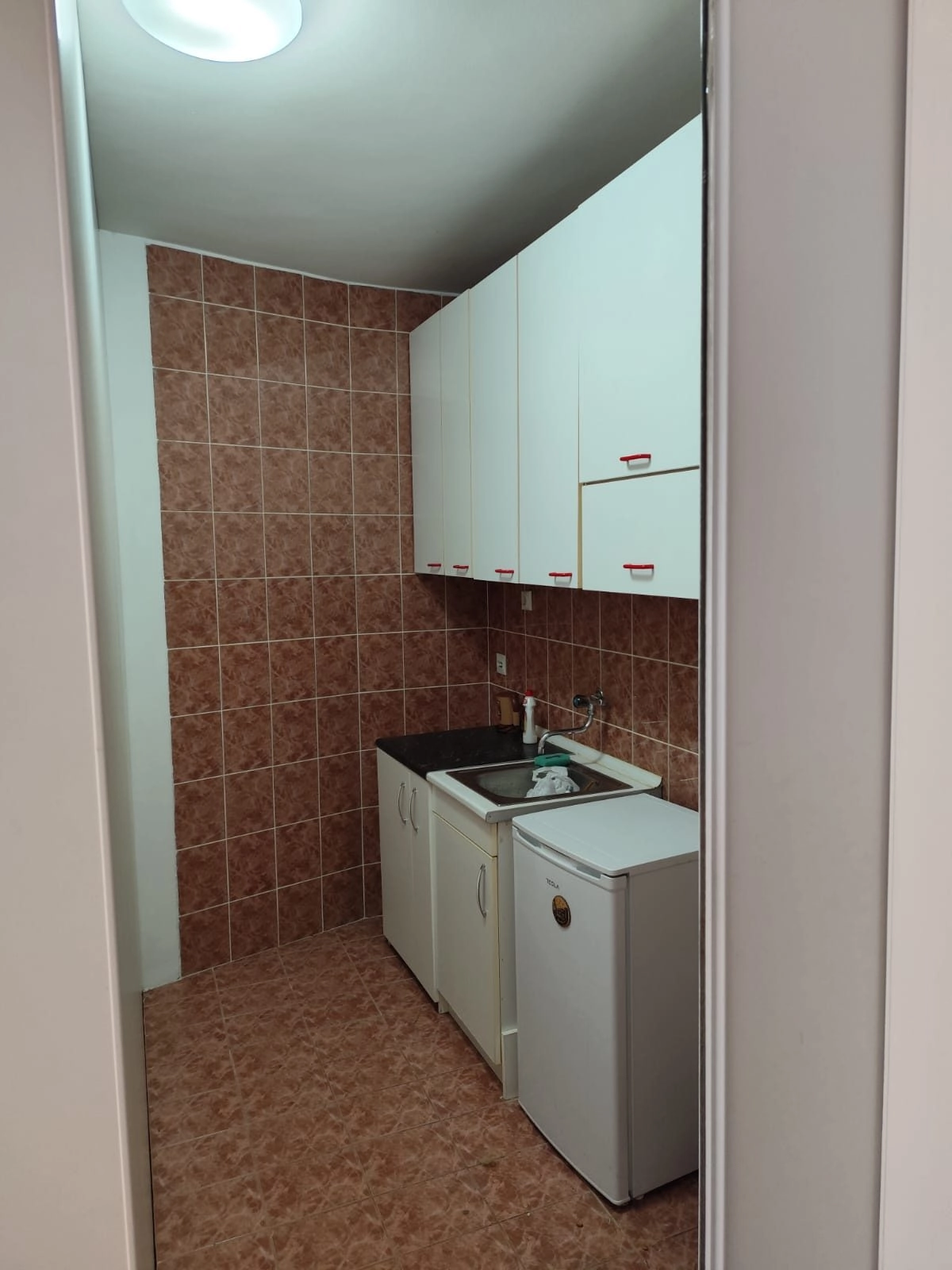 Izdavanje: Poslovni prostor 33 m² – Centar, Podgorica — fotografija 9