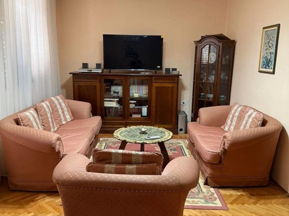 Izdavanje: Kuća 120 m² – Zagorič, Podgorica — fotografija 3