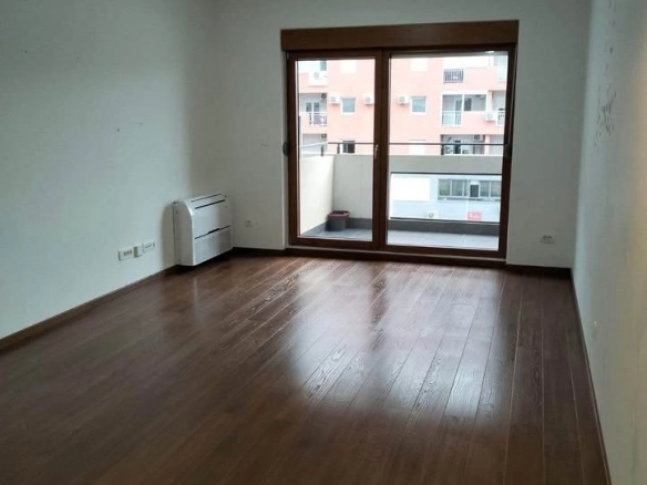 Izdavanje: Dvosoban stan 69 m² – Master kvart, Podgorica — fotografija 3