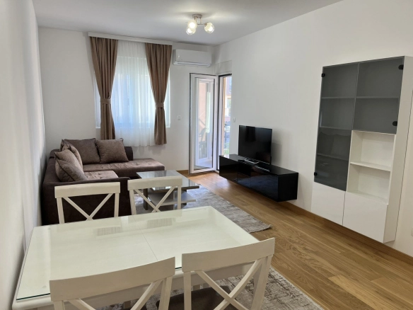 Izdavanje: Jednosoban stan 48 m² – City kvart, Podgorica — fotografija 4