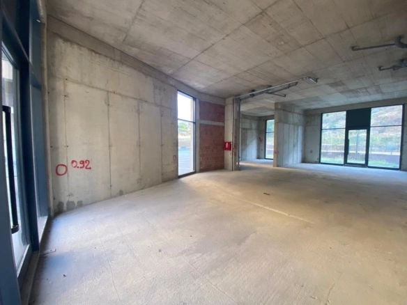 Izdavanje: Hotel 126 m² – Stara Varoš, Podgorica — fotografija 7