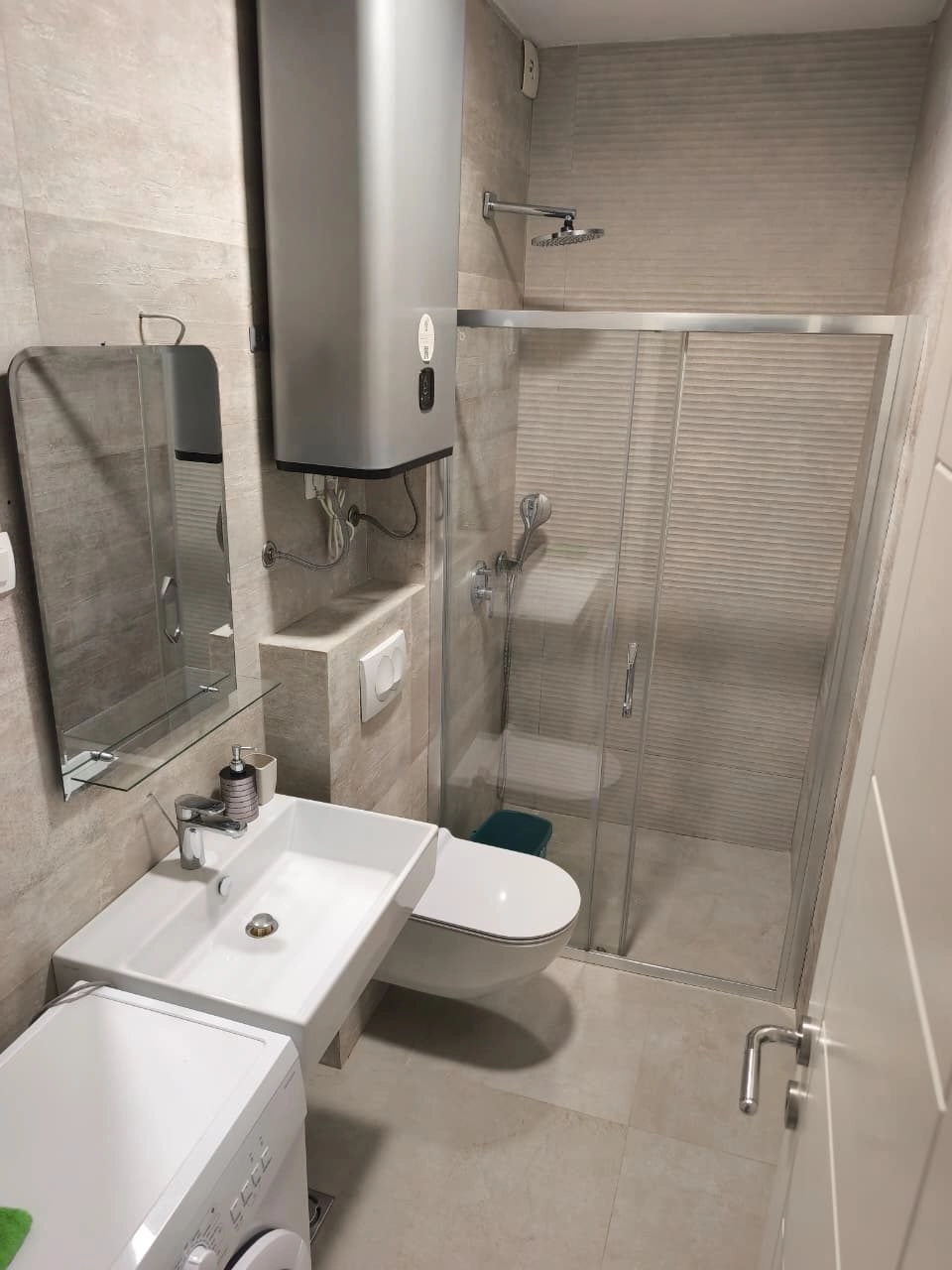 Izdavanje: Garsonjera 30 m² – Gorica C, Podgorica — fotografija 4