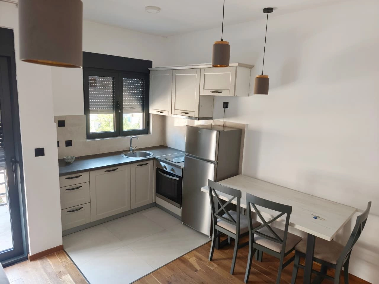 Izdavanje: Garsonjera 30 m² – Gorica C, Podgorica — fotografija 8