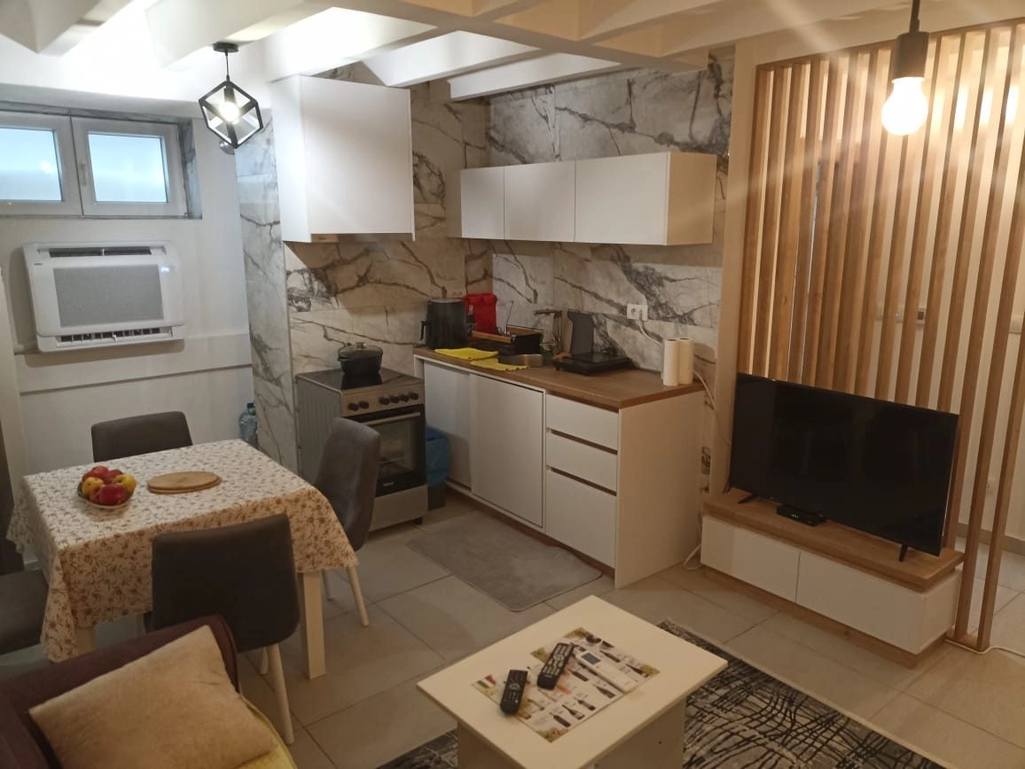 Izdavanje: Jednosoban stan 43 m² – Centar, Podgorica — fotografija 2