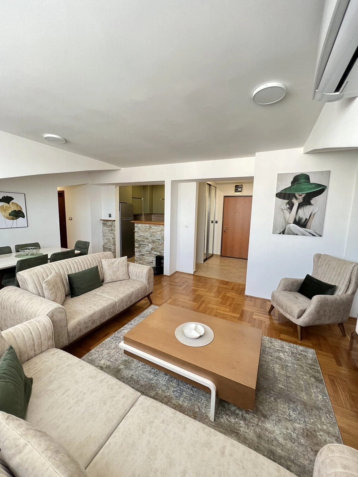 Jednosoban-stan-Stari-aerodrom-Podgorica-2 Izdavanje: Jednosoban stan 71 m² – Stari aerodrom, Podgorica — fotografija 3