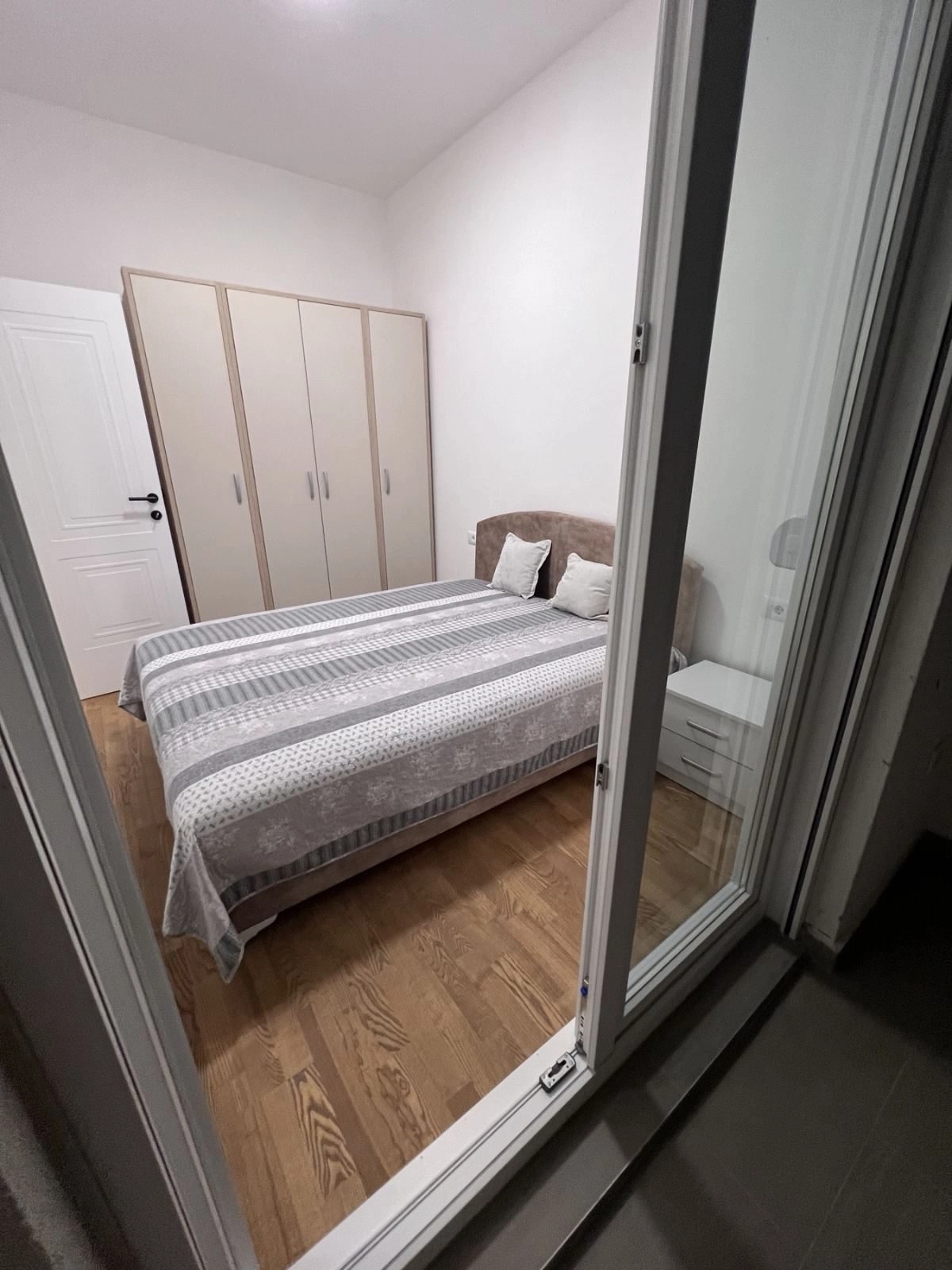 Jednosoban-stan-38-m²-u-Zabjelu-Podgorica-2 Izdavanje: Jednosoban stan 38 m² – Zabjelo, Podgorica — fotografija 3