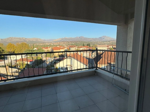 Izdavanje: Jednosoban stan – Stari aerodrom, Podgorica — fotografija 9