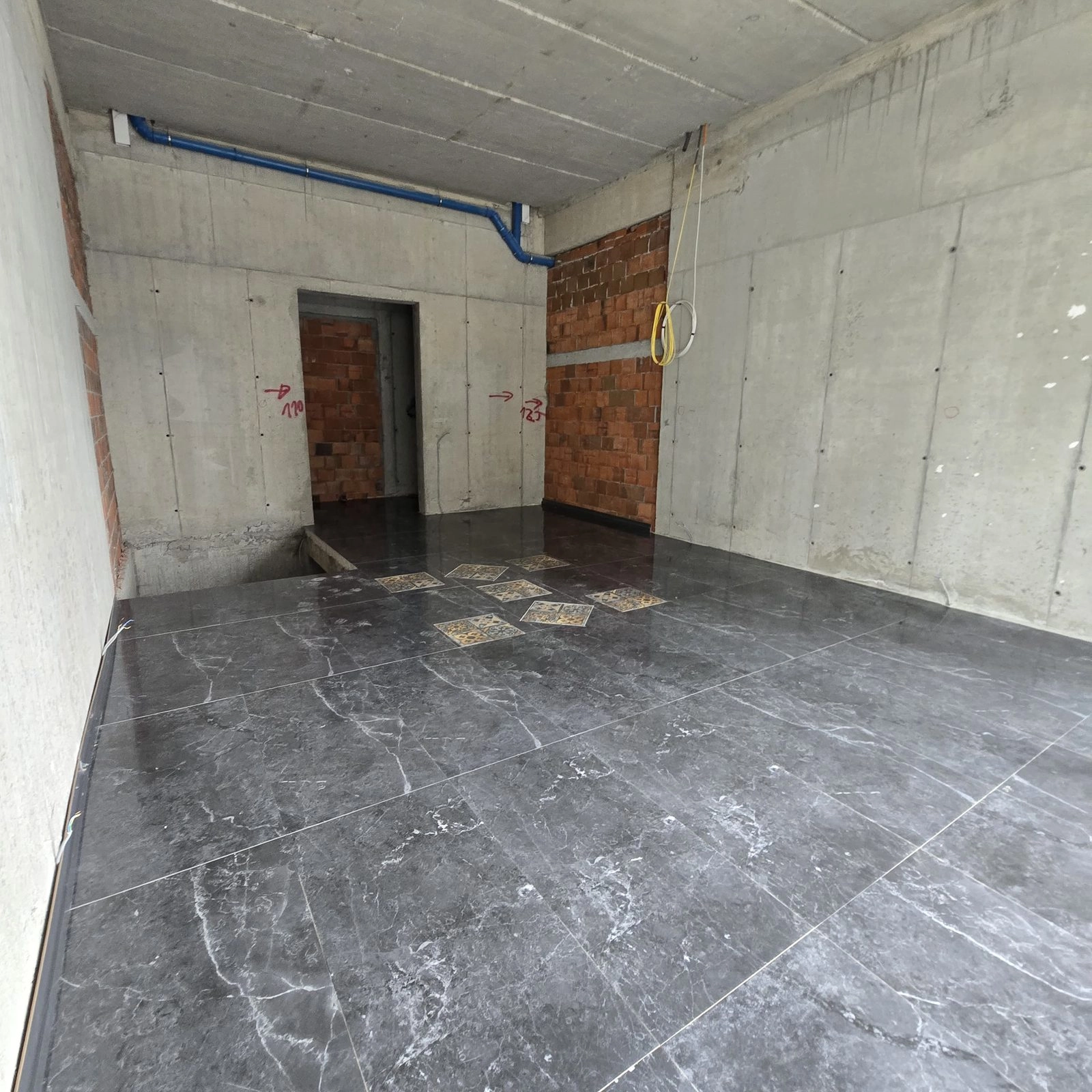 Izdavanje: Poslovni prostor 94 m² – Central Point, Podgorica — fotografija 5