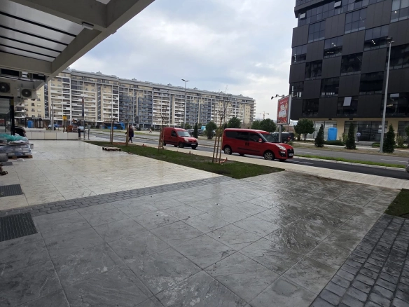Izdavanje: Poslovni prostor 94 m² – Central Point, Podgorica — fotografija 7
