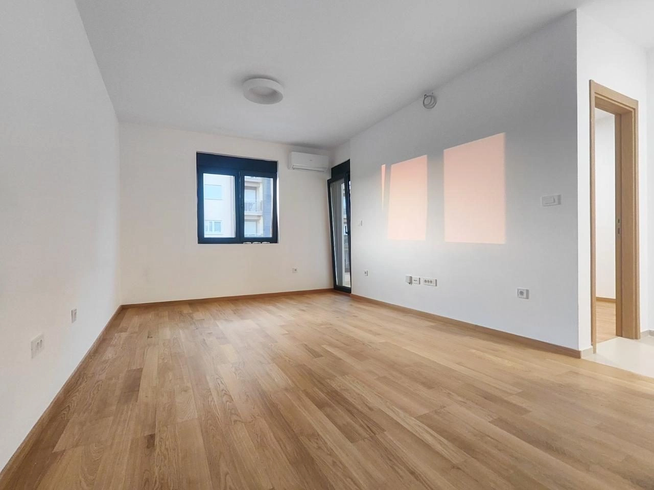 Izdavanje: Dvosoban stan 53 m² – City kvart, Podgorica — fotografija 6