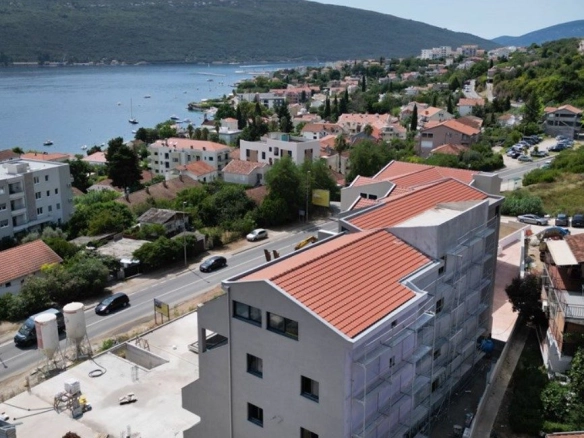 Jednosoban stan 50 m² – Đenovići, Herceg Novi — fotografija 3