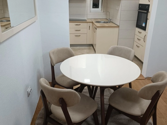 Izdavanje: Dvosoban stan 58 m² – Centar, Podgorica — fotografija 9