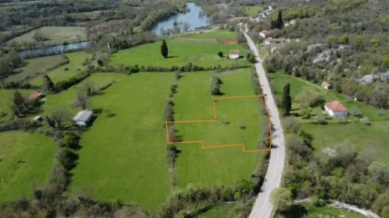 Plac-2460-m²-u-Slapu-na-Zeti-Danilovgrad-1 Plac 2.460 m² – Danilovgrad — fotografija 2