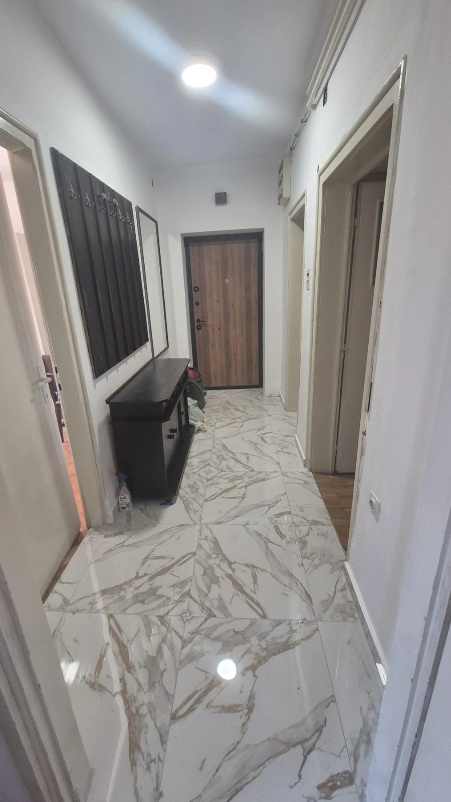 Izdavanje: Dvosoban stan 80 m² – Centar, Podgorica — fotografija 7