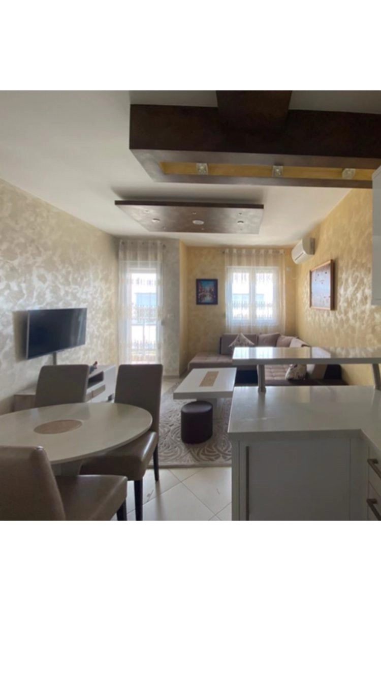 Dvosoban-stan-u-City-kvartu-Podgorica-1 Izdavanje: Dvosoban stan 68 m² – City kvart, Podgorica — fotografija 2