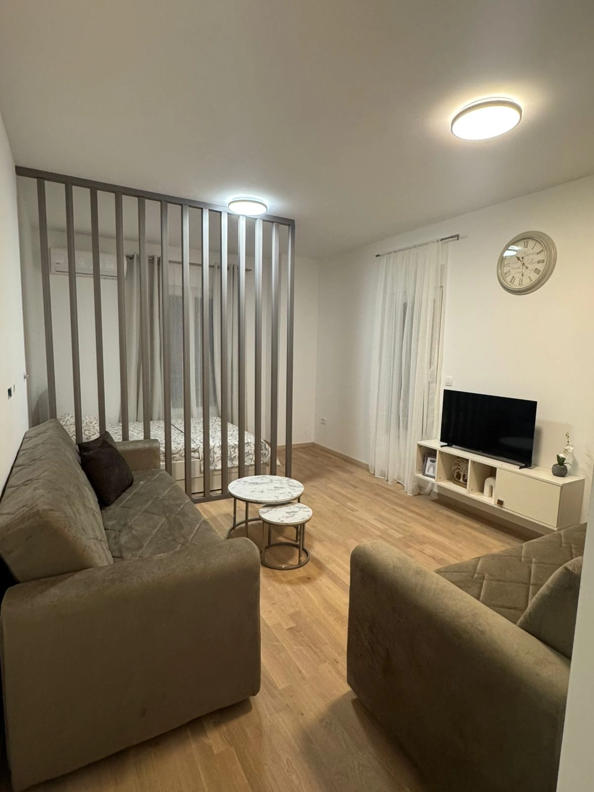 Garsonjera 37 m² sa terasom