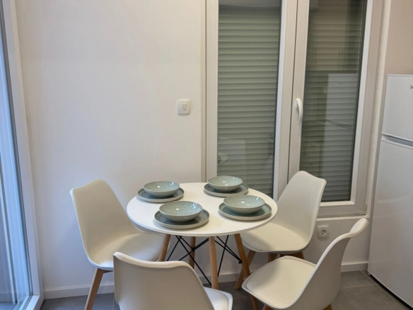 Izdavanje: Garsonjera 37 m² – Malo Brdo, Podgorica — fotografija 3