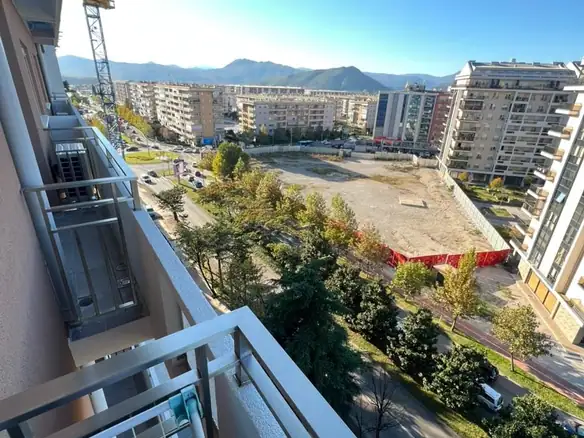 Dvosoban stan sa tri terase, Central Point, Podgorica — fotografija 2