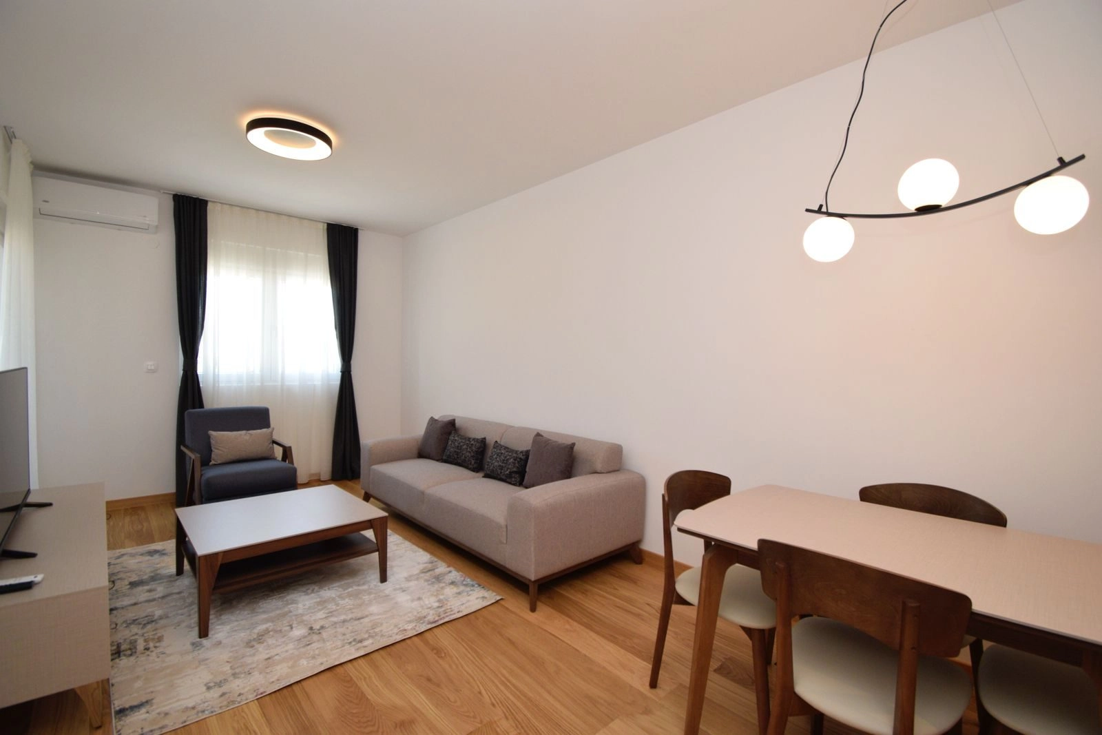 Izdavanje: Jednosoban stan 44 m² – New City, Podgorica — fotografija 2