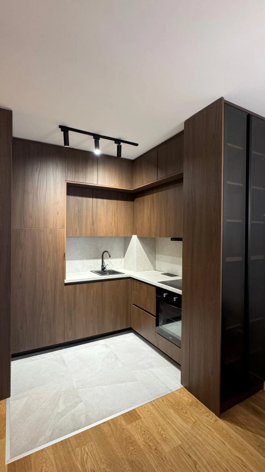 Izdavanje: Jednosoban stan 43 m² – Central Point, Podgorica — fotografija 13