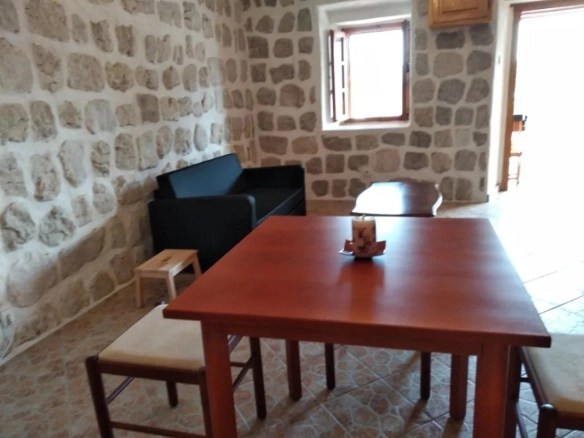 Dvosoban stan 87 m² – Kotor — fotografija 5