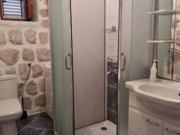 Dvosoban stan 87 m² – Kotor — fotografija 12