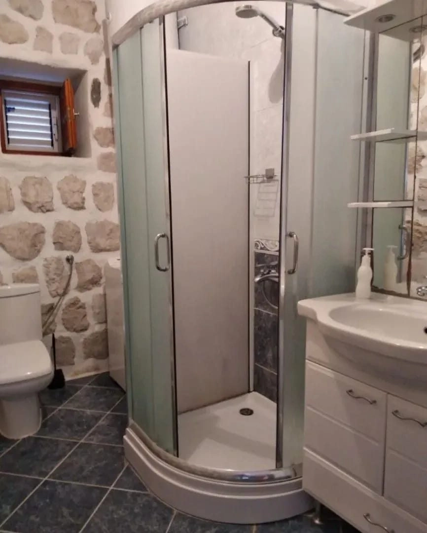 Dvosoban stan 87 m² – Kotor — fotografija 12