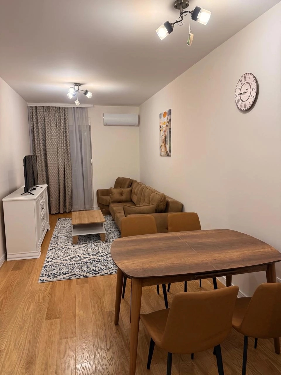Jednosoban-stan-u-kompleksu-Central-Point-Podgorica-1 Izdavanje: Jednosoban stan 47 m² – Central Point, Podgorica — fotografija 2