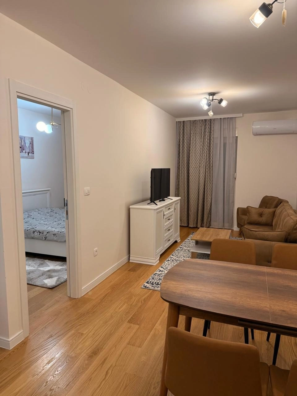 Jednosoban-stan-u-kompleksu-Central-Point-Podgorica-6 Izdavanje: Jednosoban stan 47 m² – Central Point, Podgorica — fotografija 7