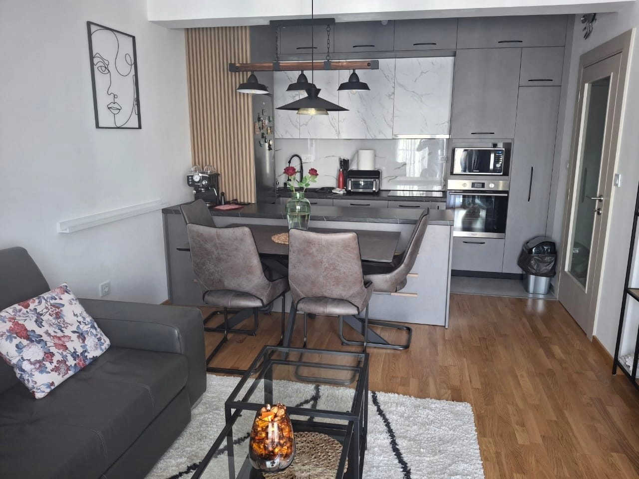 Jednosoban-stan-u-Staroj-Varosi-Podgorica-2 Izdavanje: Jednosoban stan 48 m² – Stara Varoš, Podgorica — fotografija 3