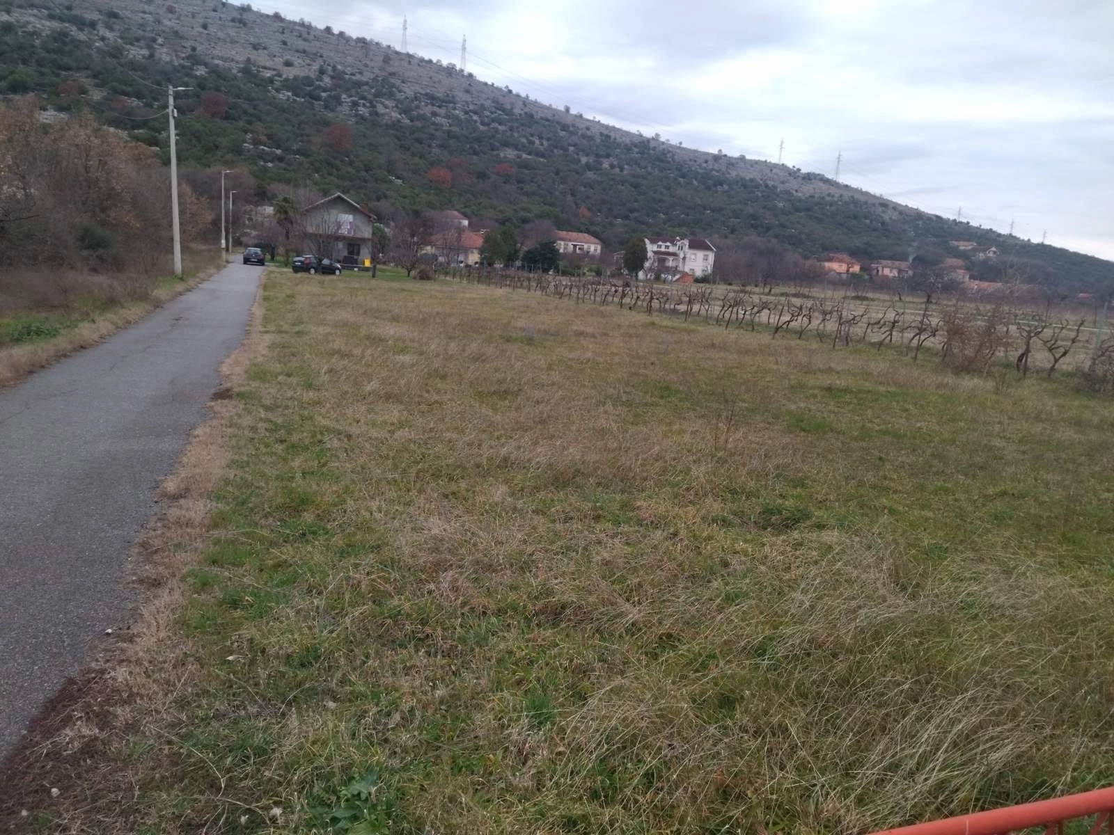 Plac-942-m²-u-Tolosima-Podgorica-1 Plac 942 m² – Tološi, Podgorica — fotografija 2