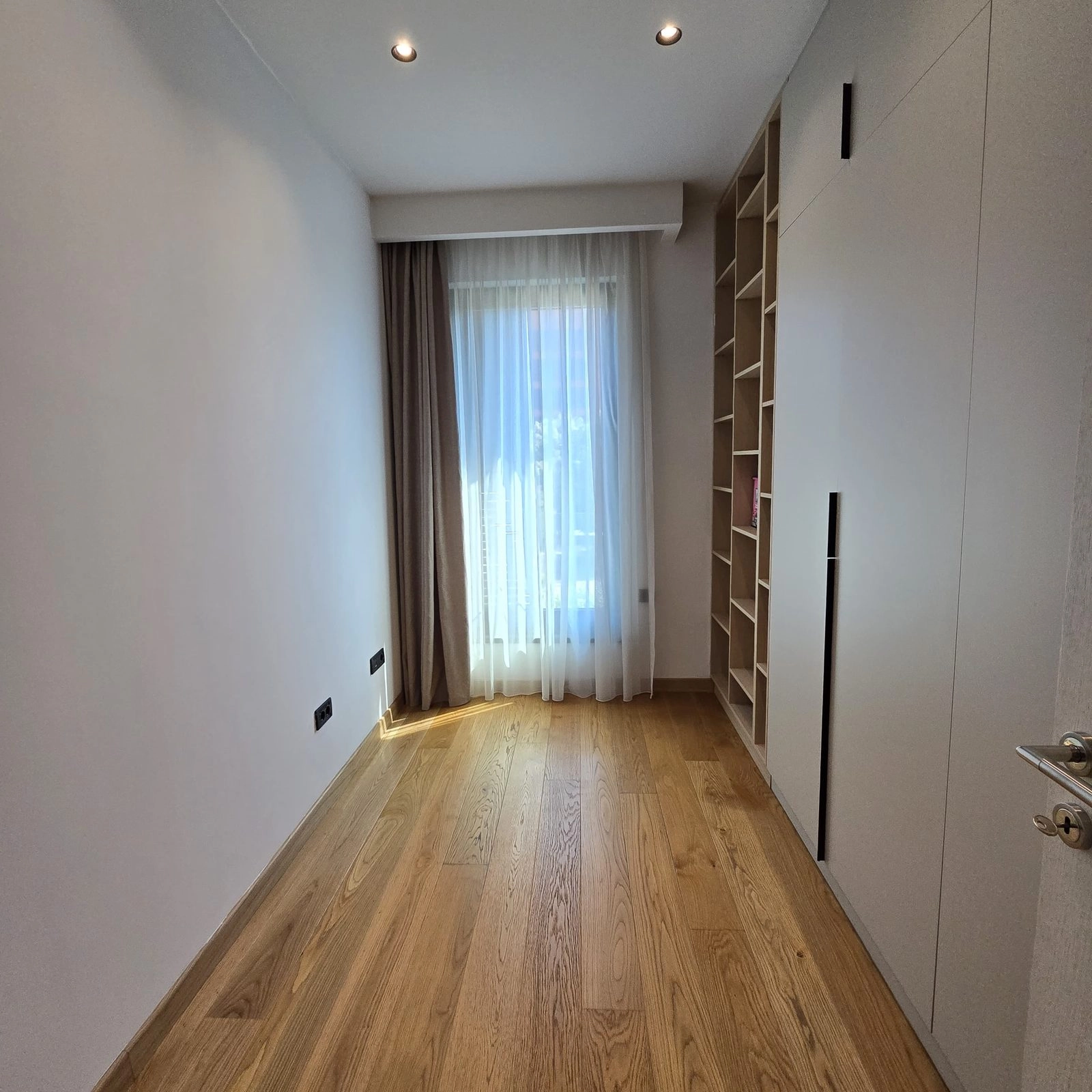 Izdavanje: Trosoban stan 852 m² – Vezirov most, Podgorica — fotografija 13