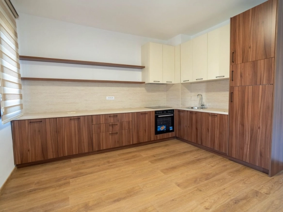 Izdavanje: Trosoban stan 1.102 m² – City kvart, Podgorica — fotografija 2
