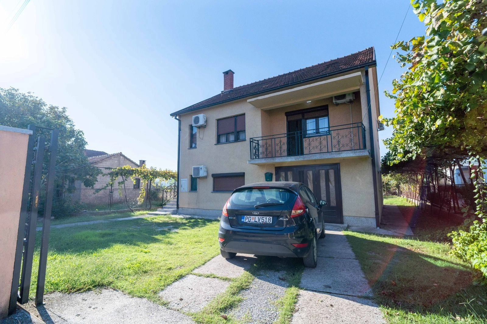 Izdavanje: Trosoban stan 1.102 m² – City kvart, Podgorica — fotografija 5