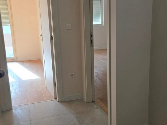 Izdavanje: Stan 48 m² – Central Point, Podgorica — fotografija 4