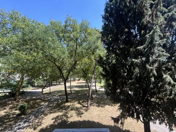 Jednosoban namješten stan u Bloku 5, Podgorica — fotografija 6