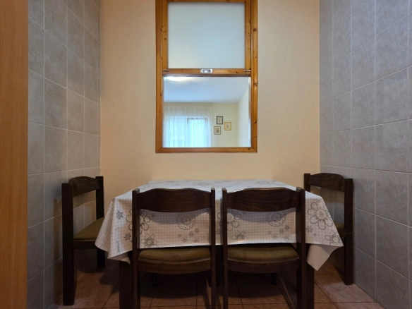 Namješten dvosoban stan u Zagoriču, Podgorica — fotografija 2