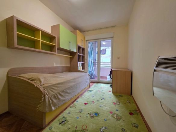 Namješten dvosoban stan u Zagoriču, Podgorica — fotografija 13