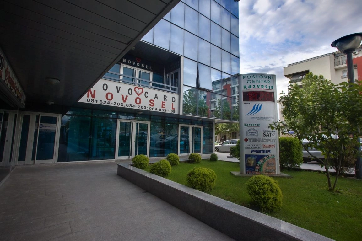 Poslovni-prostor-u-centru-Razvrsje-City-kej-Podgorica-1 Izdavanje: Poslovni prostor 214 m² – City kej, Podgorica — fotografija 2